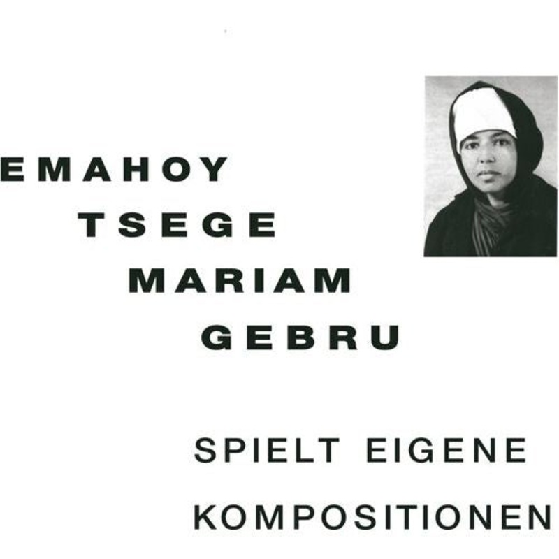 Tsege Mariam Gebru spielt eigen Kompositionen